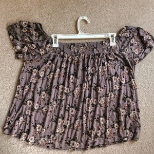 AMERICAN EAGLE FLORAL OFF THE SHOULDER TOP